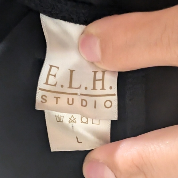 ELH Studio Black Dress with Ruched Design - Picture 6 of 9